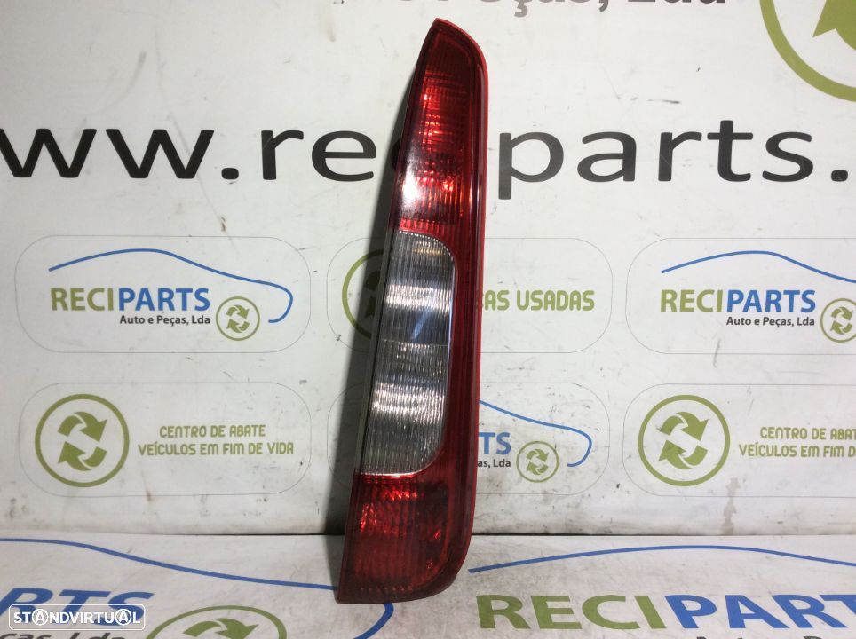 Farolim stop direito Ford C-Max - 1