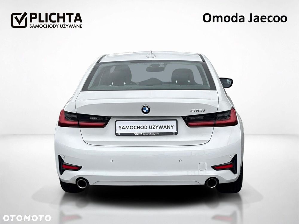 BMW Seria 3 318i - 5