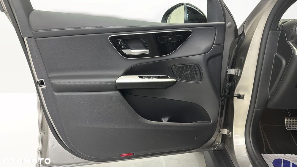 Mercedes-Benz GLC 220 d mHEV 4-Matic AMG Line - 11