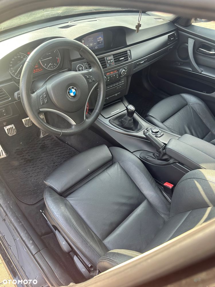 BMW Seria 3 320d Efficient Dynamics - 14