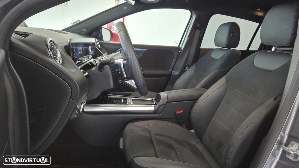 Mercedes-Benz GLA 180 d AMG Line - 8