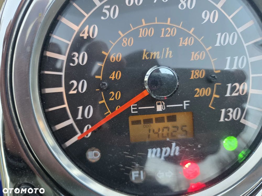 Suzuki Boulevard - 10