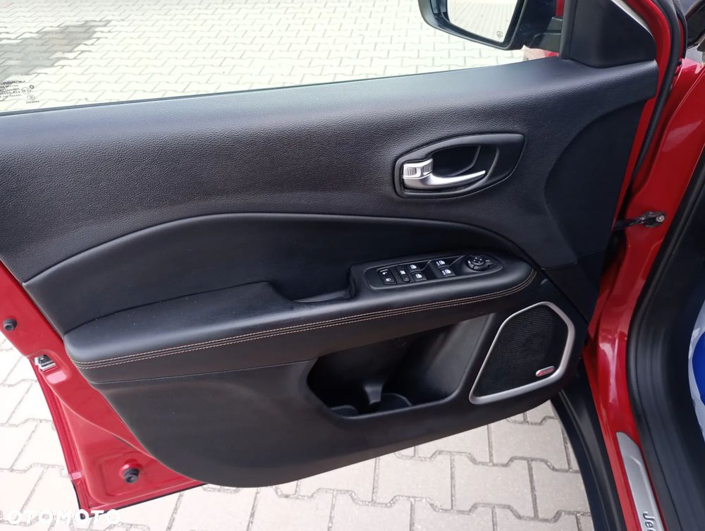 Jeep Compass 1.4 MultiAir Limited - 38