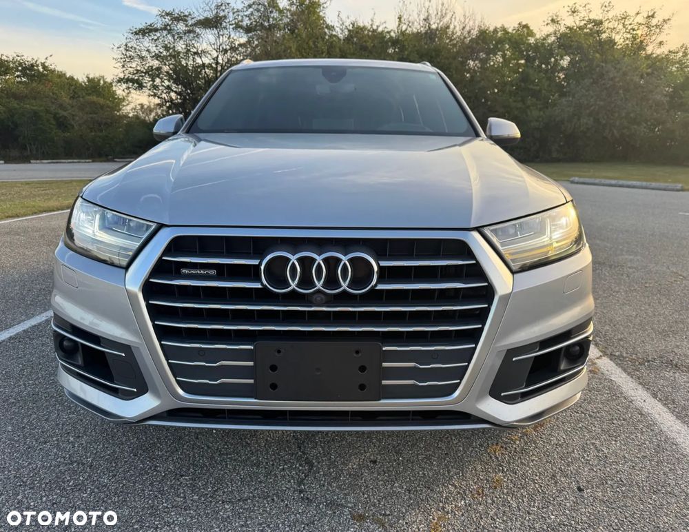 Audi Q7 - 7