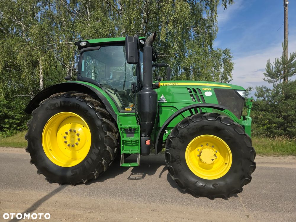 John Deere 6215R - 3