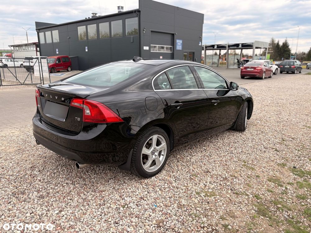 Volvo S60 2.5 T5 - 21