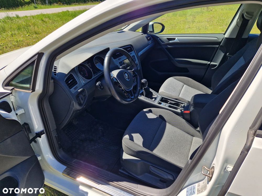 Volkswagen Golf 1.2 TSI BMT Trendline - 10