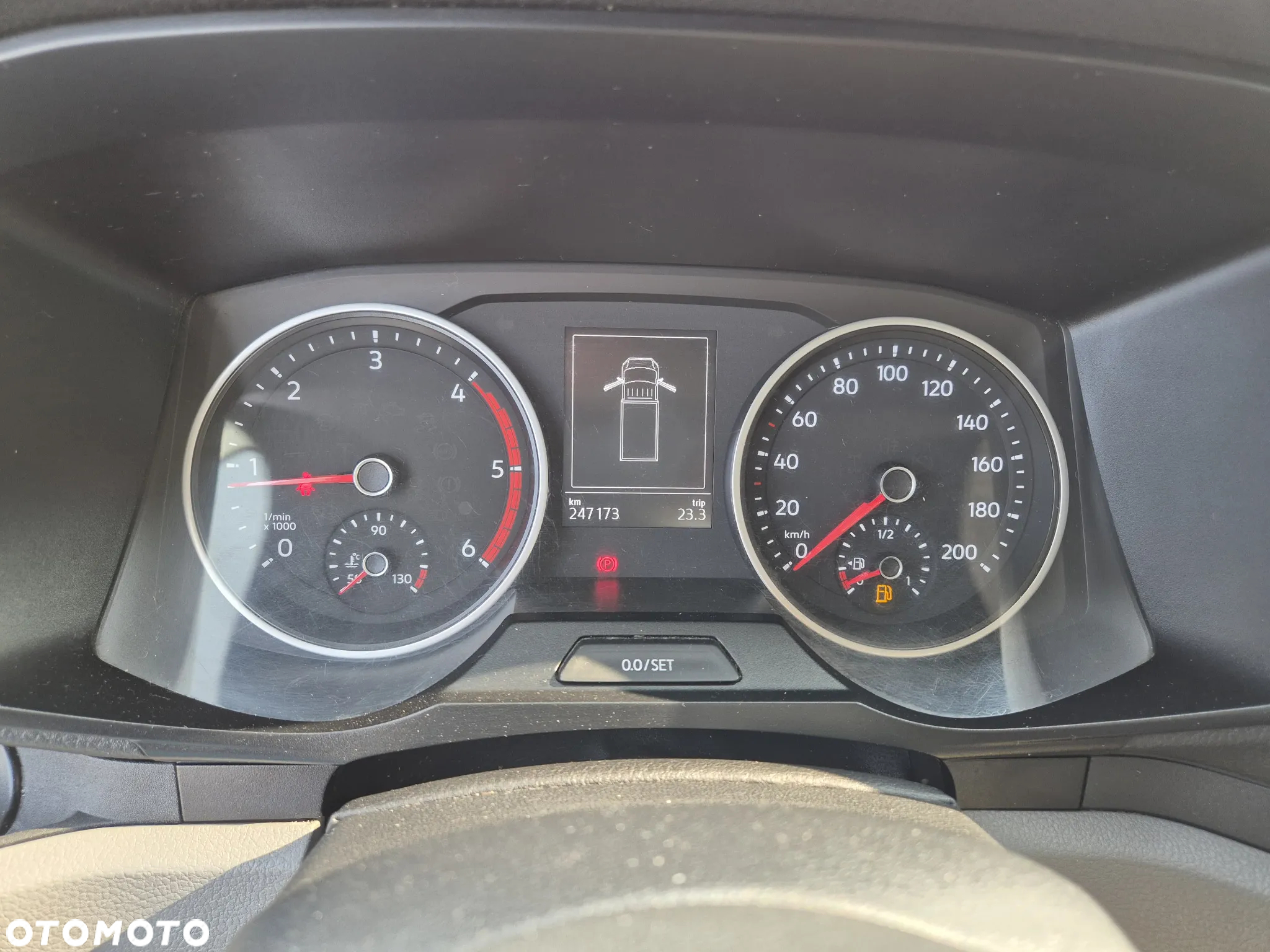 Volkswagen CRAFTER 2.0 TDi 177 / UNIKATOWY! / WYSOKI KONTENER / E6 / BEZWYPADKOWY / WINDA 750KG / WEBASTO - 29