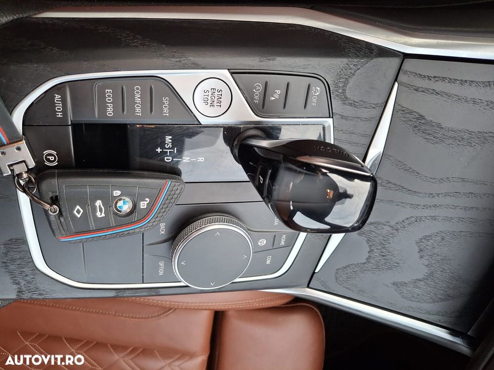 BMW Seria 3 318i AT - 16