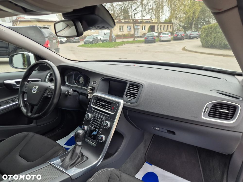 Volvo V60 D2 - 8