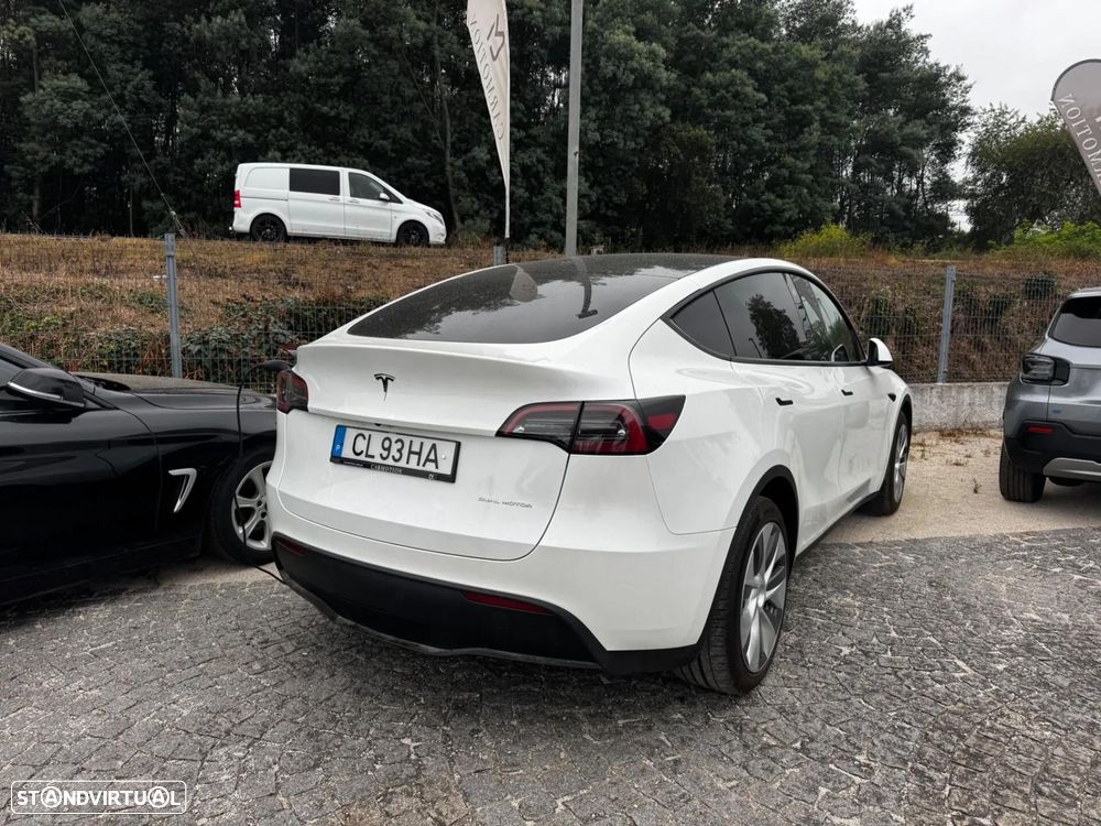 Tesla Model Y Long Range Dual Motor AWD - 35