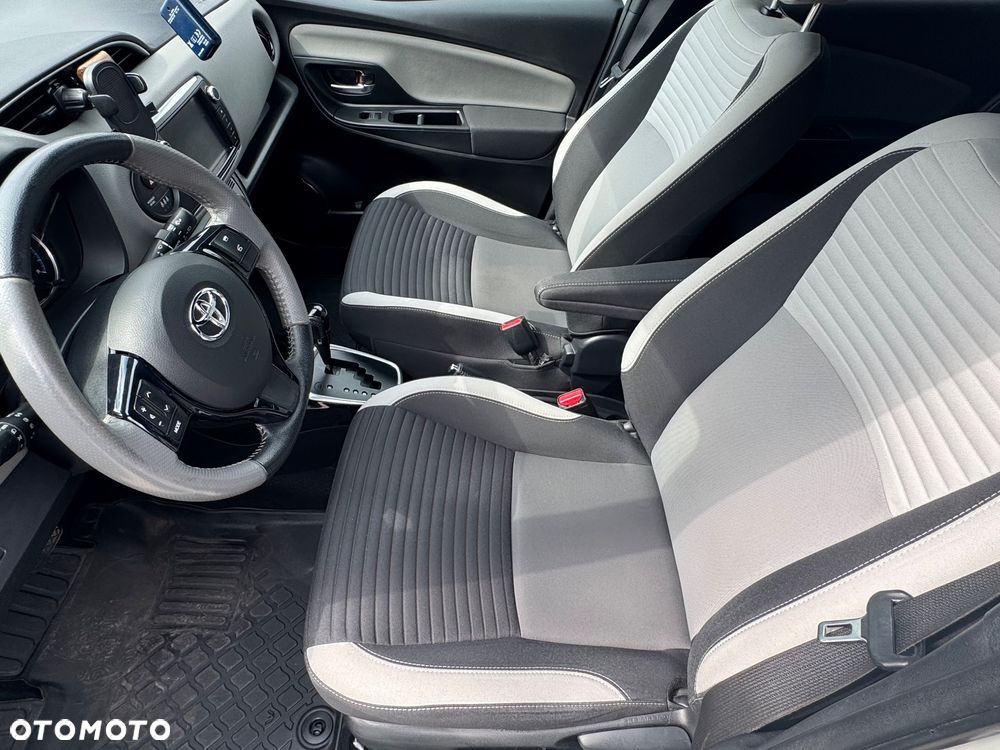 Toyota Yaris - 7