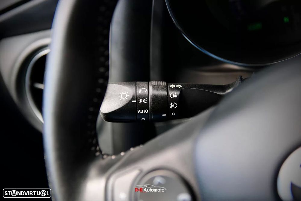 Toyota Auris 1.8 HSD Comfort+J17+Navi - 22