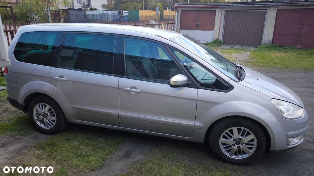 Ford Galaxy - 4