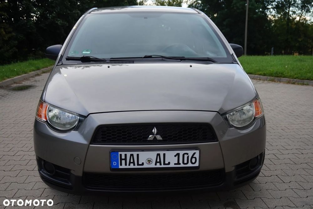 Mitsubishi Colt - 23