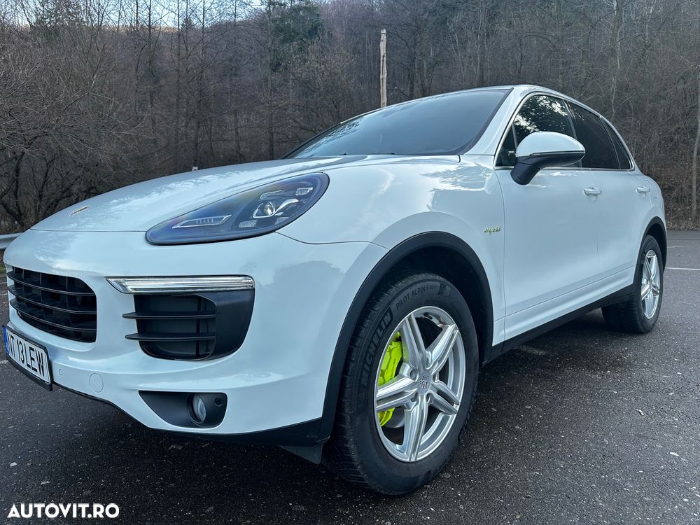 Porsche Cayenne S E-Hybrid Platinum Edition - 17