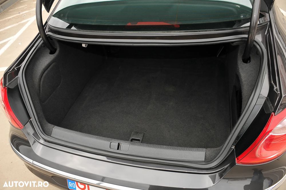 Volkswagen Passat CC 2.0 TDI DSG - 23