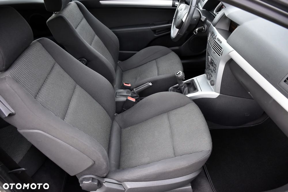 Opel Astra 1.8 Sport - 18