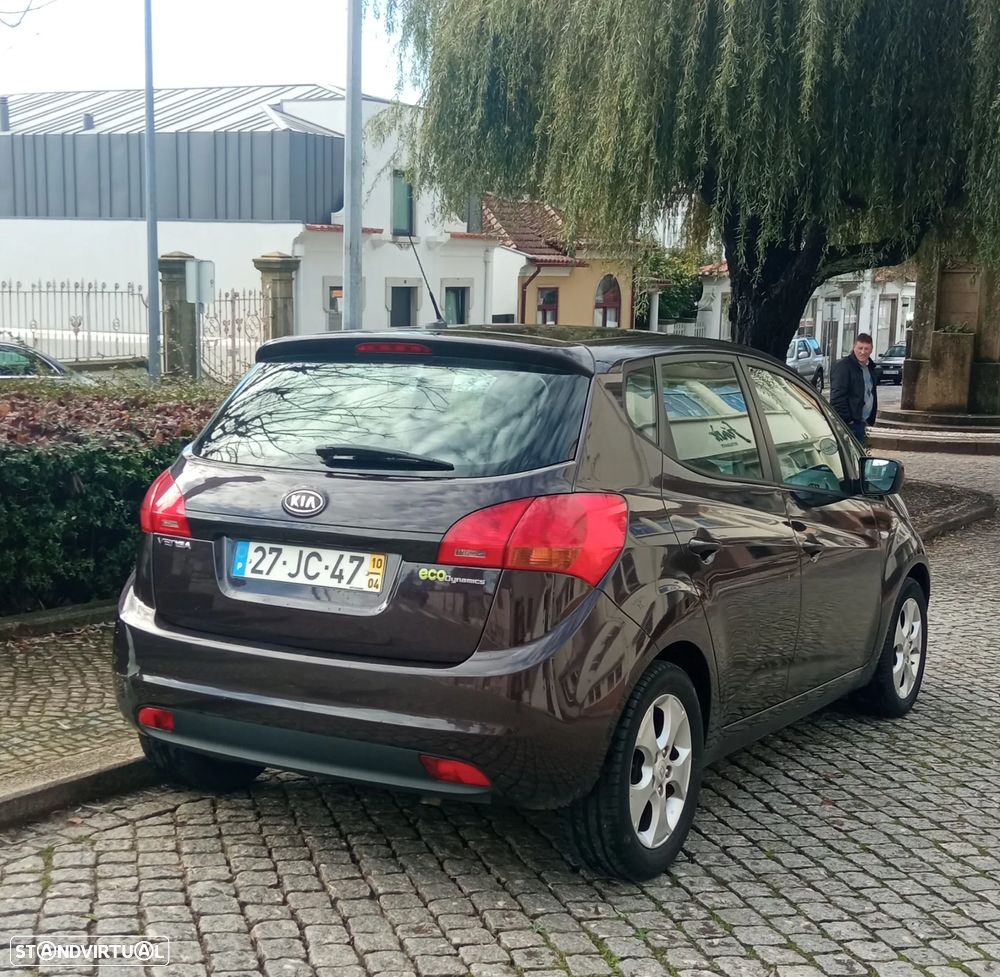 Kia Venga 1.4 CRDi EX ISG - 1