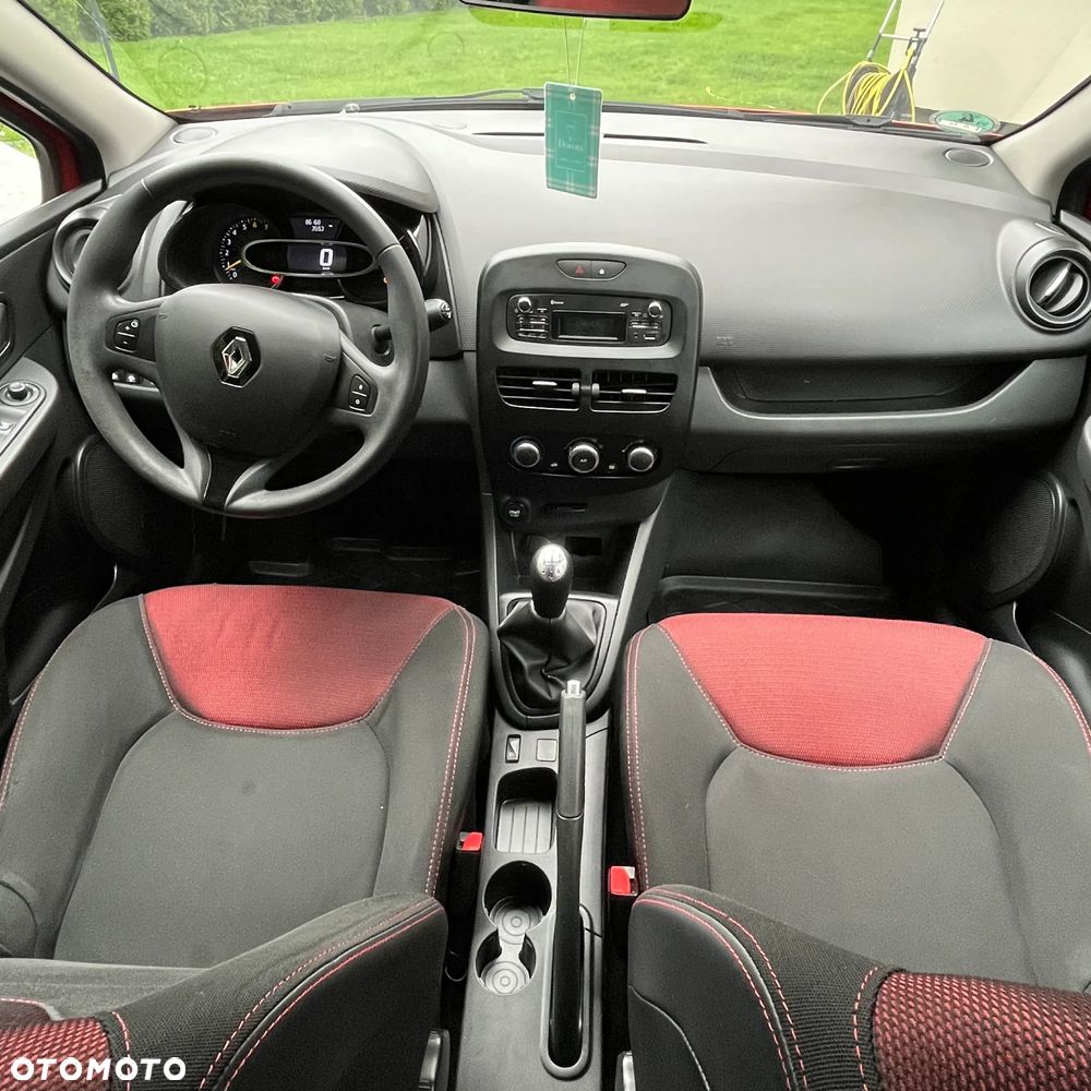 Renault Clio - 11