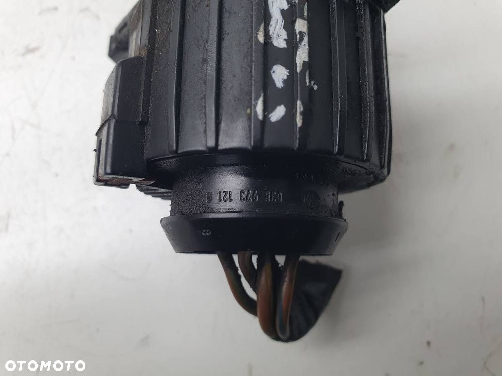 WIĄZKA POMPOWTRYSKIWACZY VW PASSAT B6 2.0 TDI EU - 4