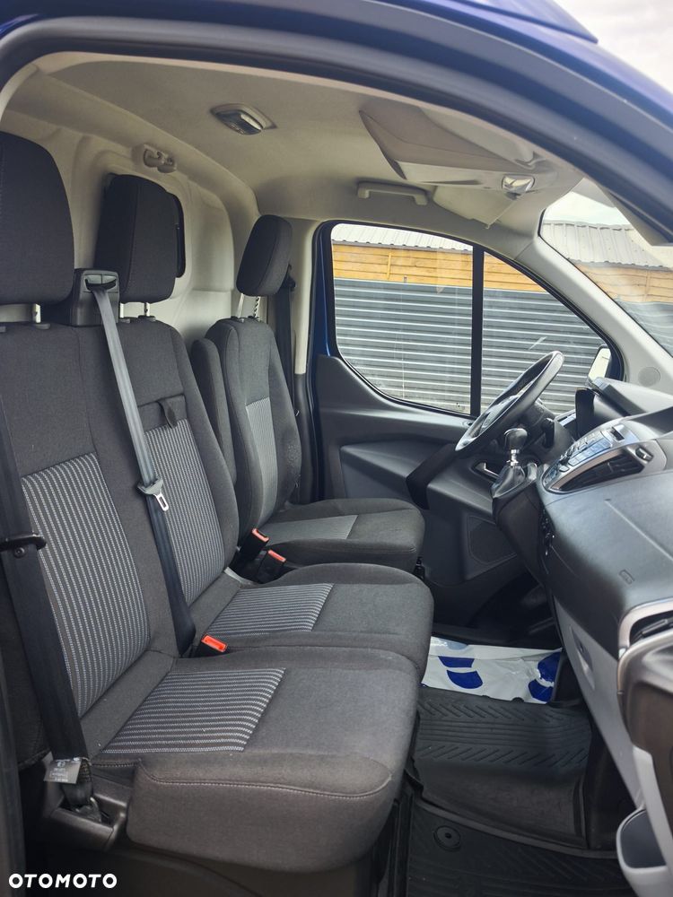 Ford Transit Custom - 19