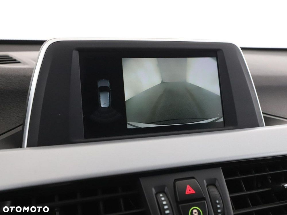 BMW X1 xDrive18d Advantage - 25