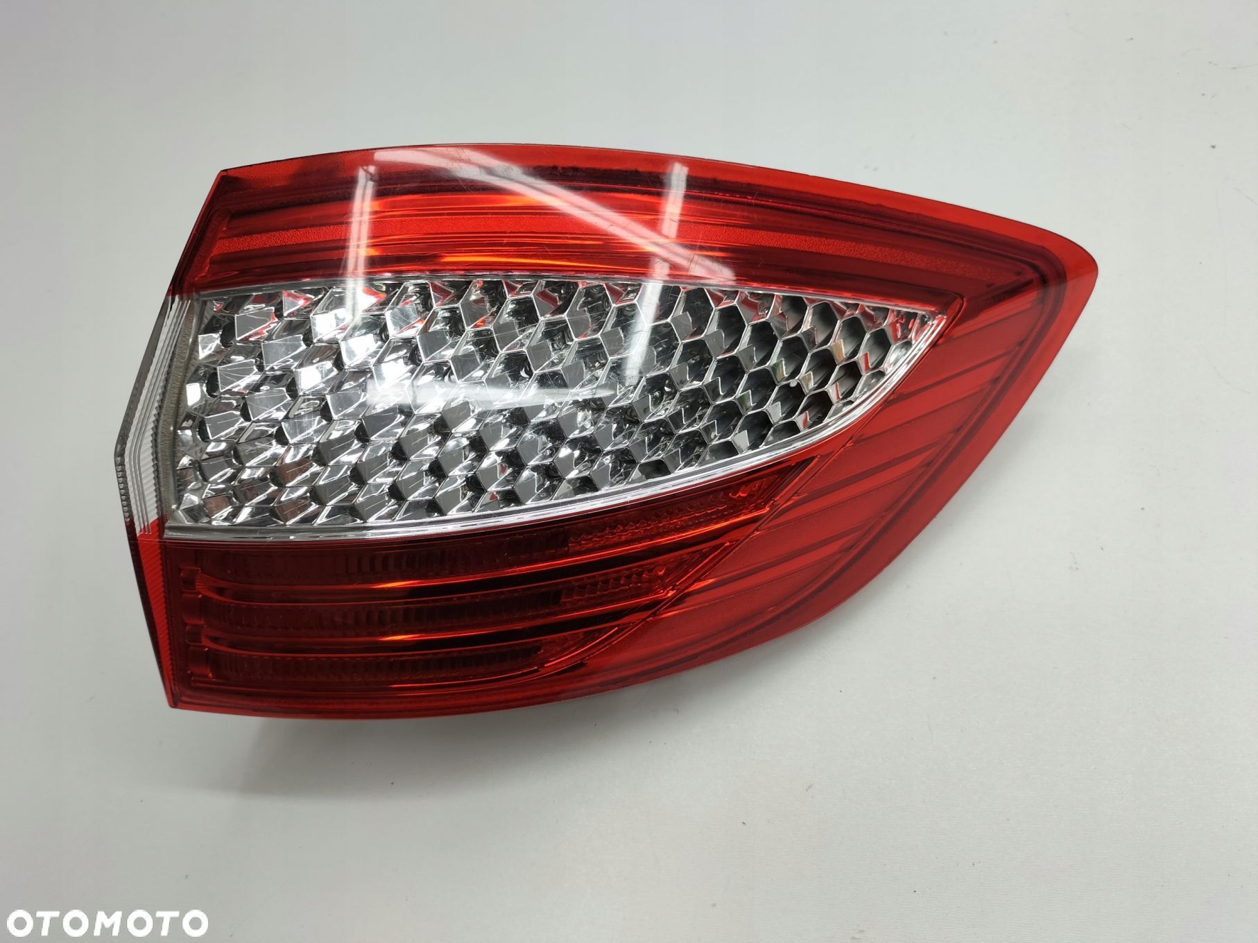 LAMPA PRAWY TYŁ FORD MONDEO MK4 7S71-13404-B ORYGINAŁ - 1