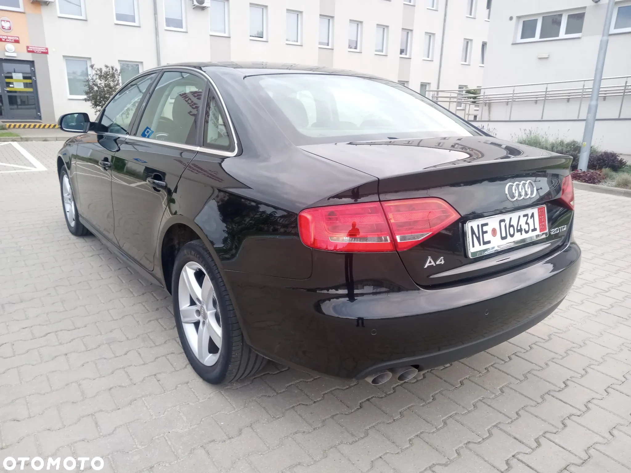 Audi A4 2.0 TDI DPF Ambition - 4