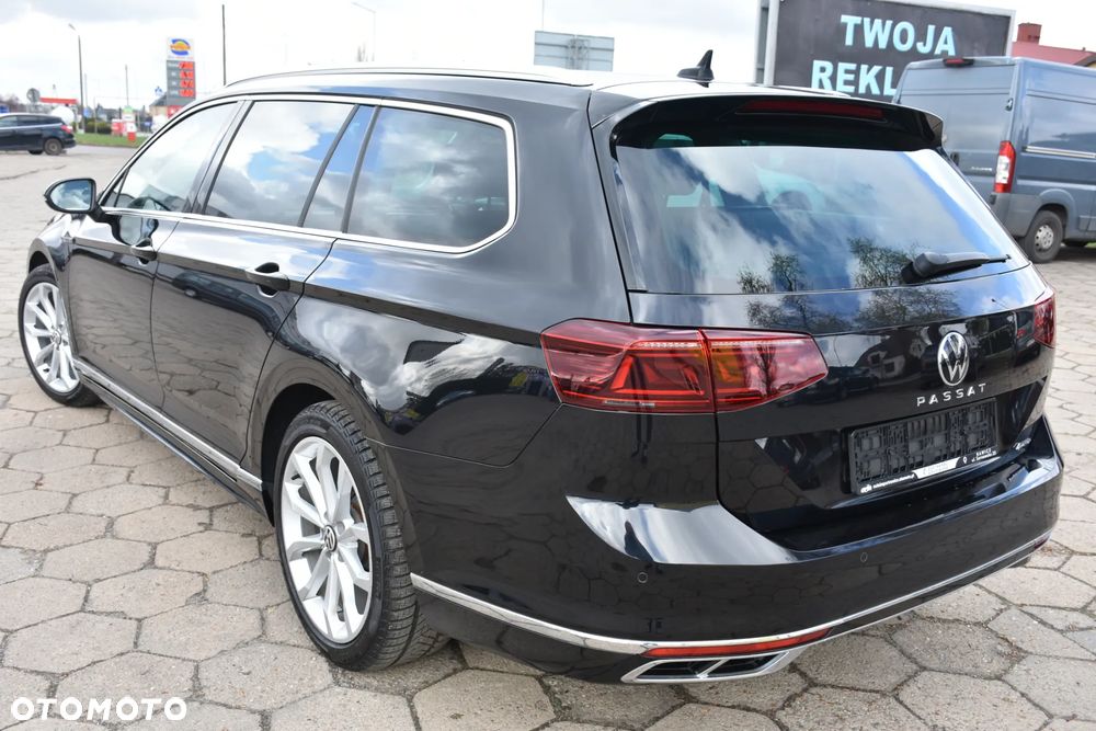 Volkswagen Passat Variant 2.0 TDI SCR DSG 4Motion Business - 4