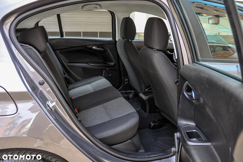 Fiat Tipo - 12