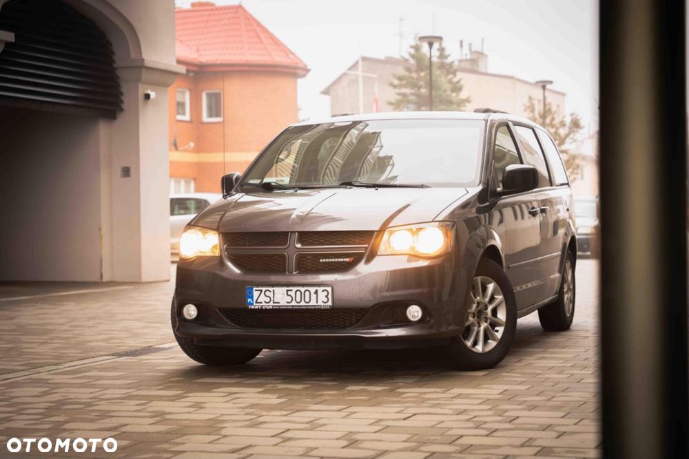 Dodge Grand Caravan - 1