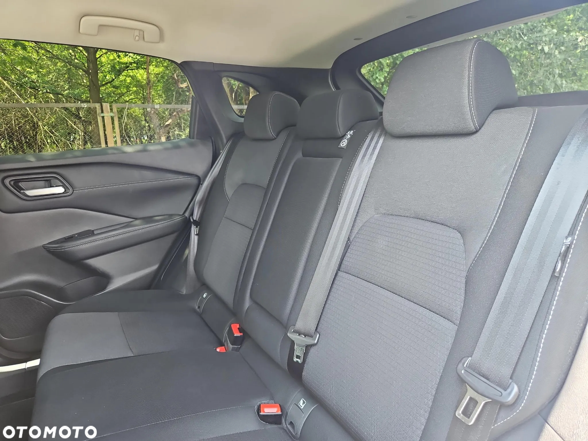 Nissan Qashqai 1.3 DIG-T mHEV N-Connecta Xtronic - 17