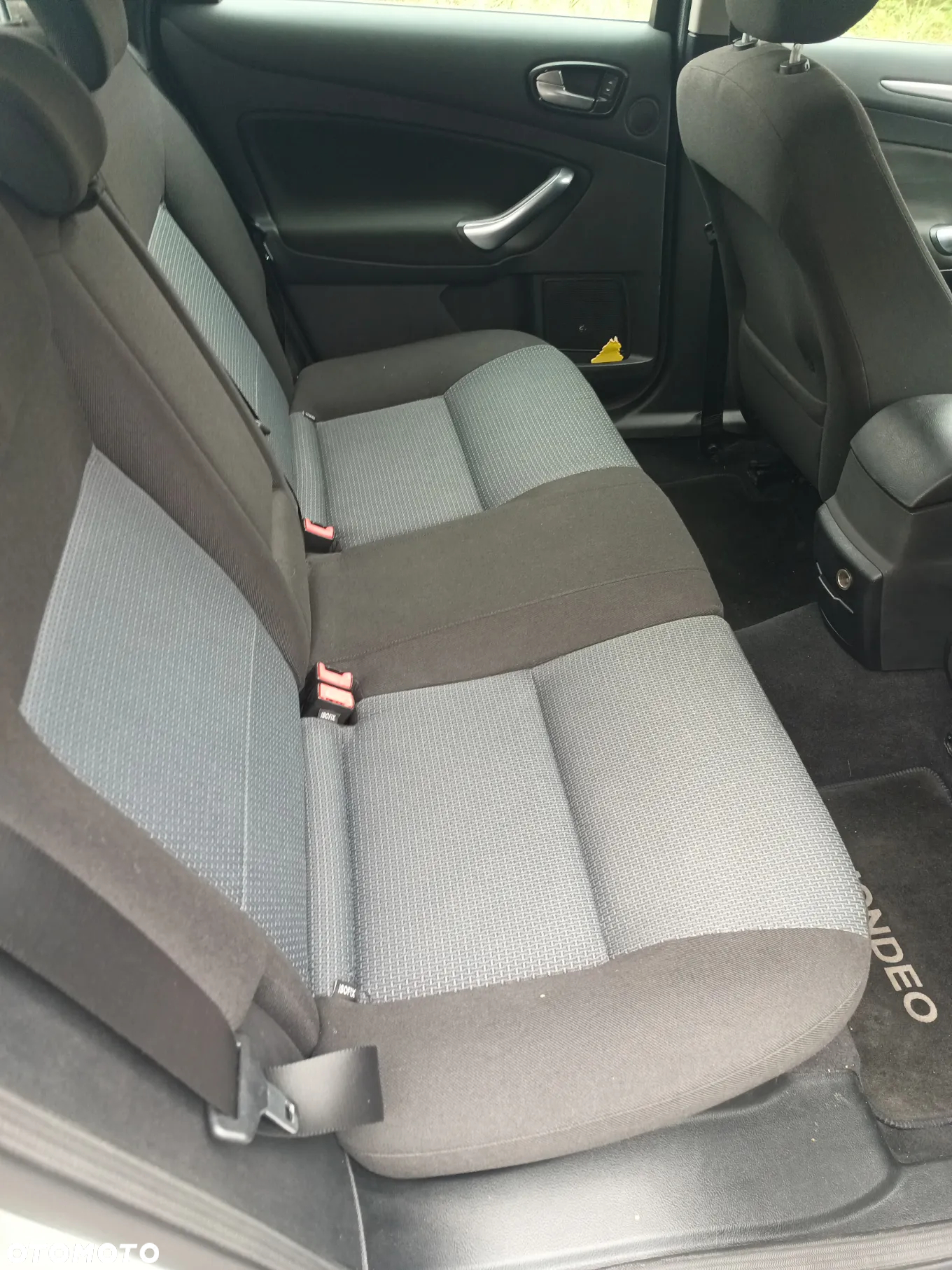 Ford Mondeo 1.8 TDCi Trend - 11