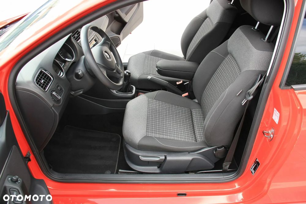 Volkswagen Polo 1.0 Comfortline - 24
