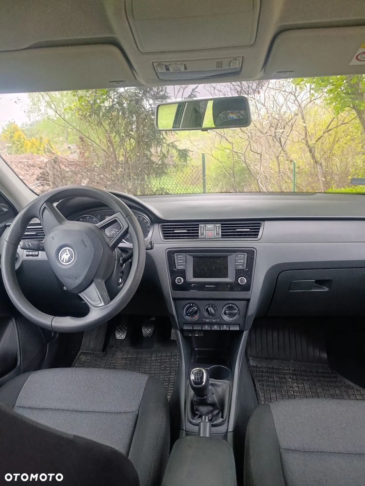 Skoda RAPID 1.2 TSI Ambition - 8
