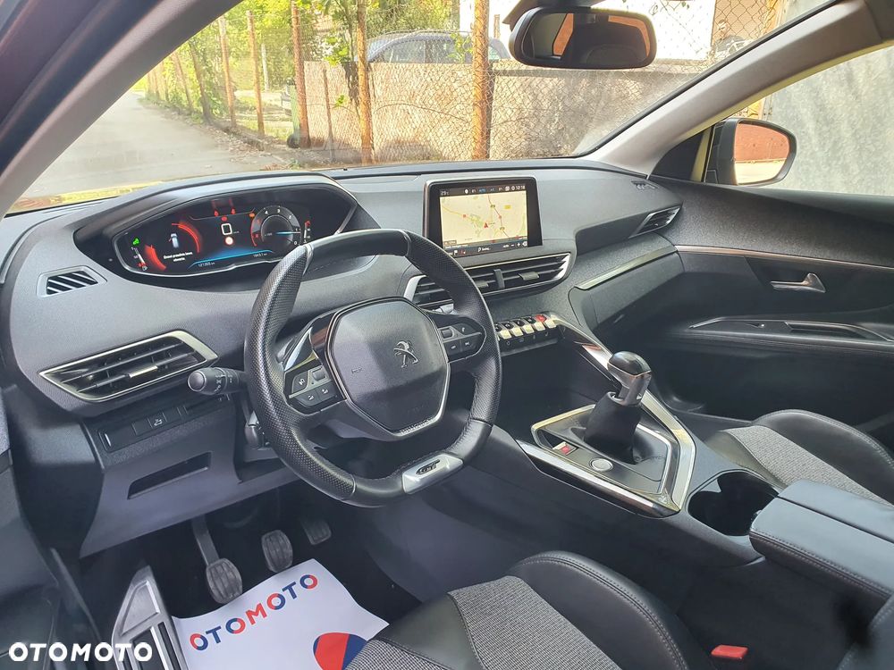 Peugeot 3008 HDi 150 Allure - 11