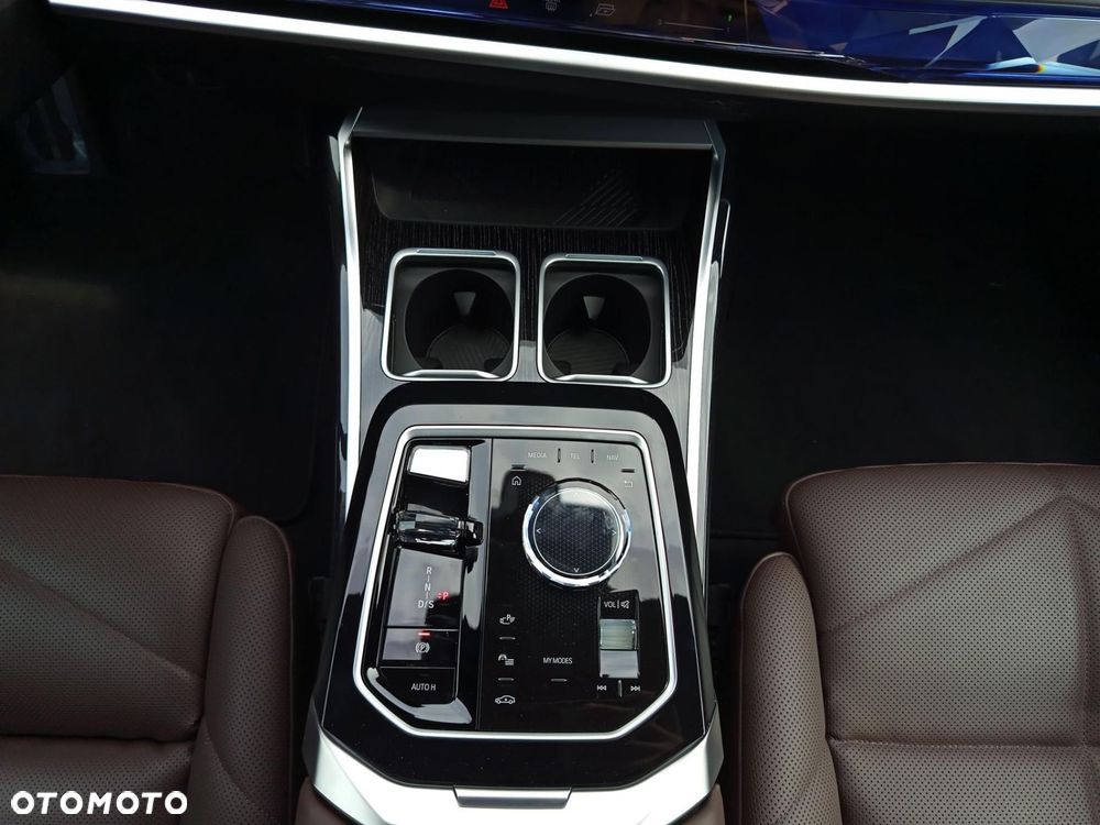 BMW Seria 7 - 19