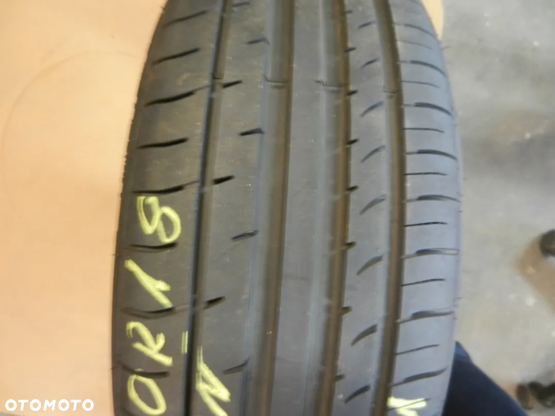 OPONA POJEDYNKA 215/50R18 FALKEN AZENIS FK453CC DOT 2421 8MM - 2
