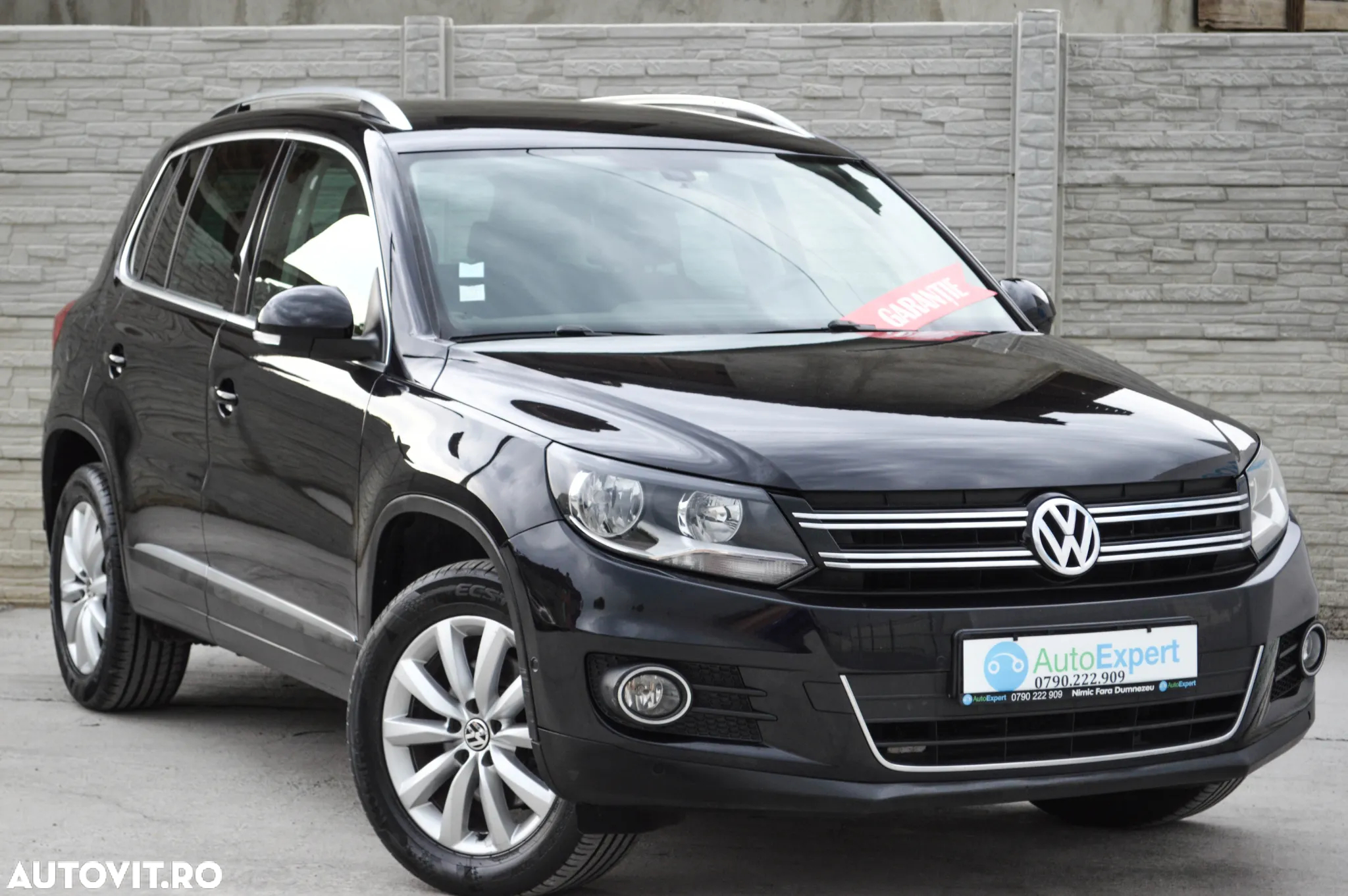 Volkswagen Tiguan 2.0 TDI DPF 4Motion BlueMotion Technology DSG Lounge Sport & Style - 10