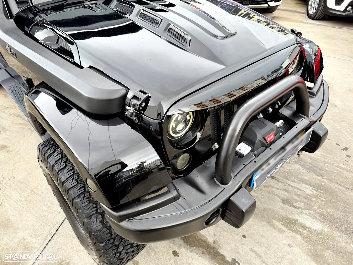 Jeep Wrangler 2.8 CRD ATX Sport - 32