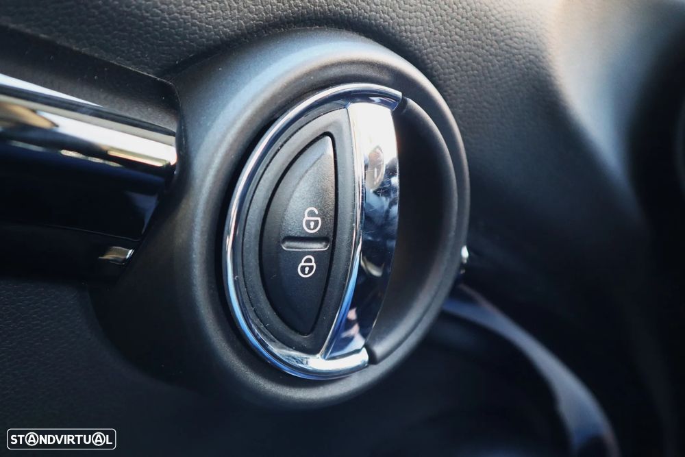 MINI 3 Portas Cooper SE Classic - 18