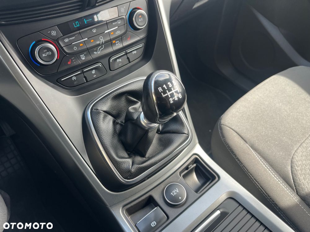 Ford Kuga 1.5 EcoBoost 2x4 Cool & Connect - 24