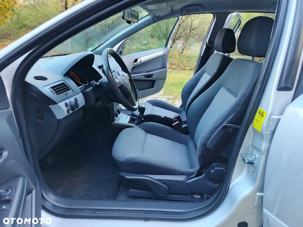 Opel Astra - 14