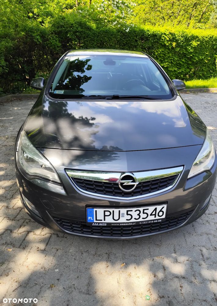 Opel Astra 1.4 T Cosmo - 1