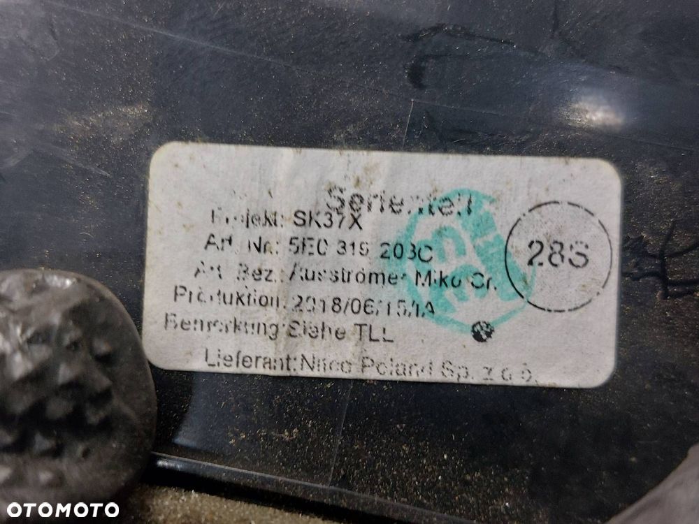 KRATKA NAWIEWU ŚRODKOWA SKODA OCTAVIA III 5E0820951C 5E0319203C 5E0819701E - 6