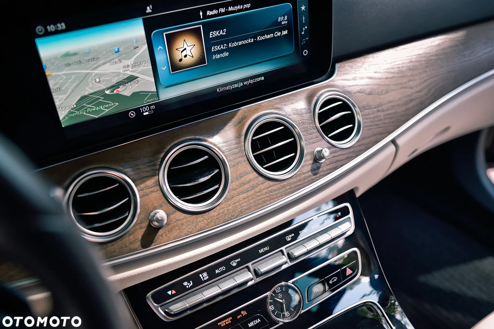 Mercedes-Benz Klasa E 400 4Matic 9G-TRONIC Avantgarde - 35