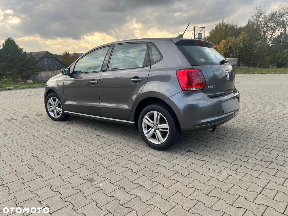 Volkswagen Polo 1.6 TDI DPF BlueMot Highline - 19