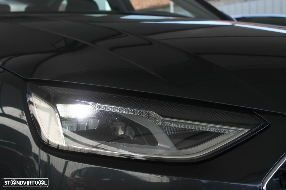 Audi A4 Avant 30 TDI Advanced S tronic - 41