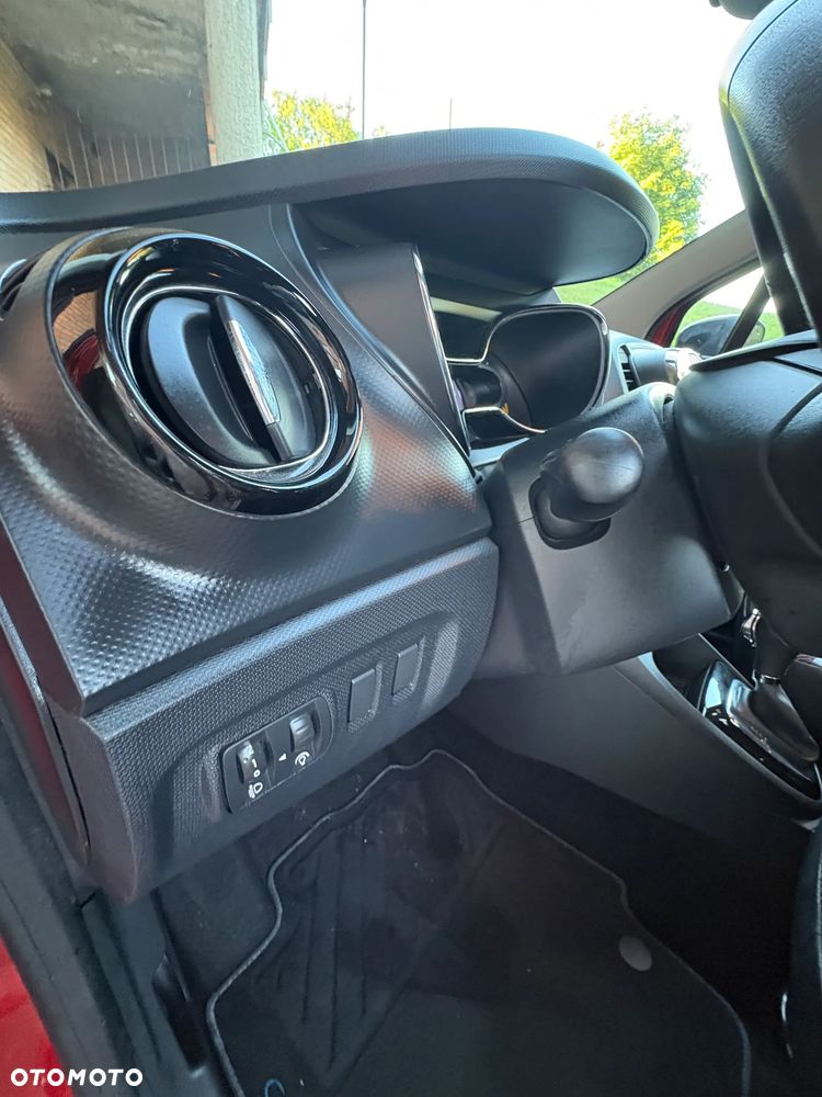 Renault Captur TCe 120 EDC Helly Hansen - 18
